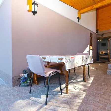 Lovre 1605 Apartman Medulin